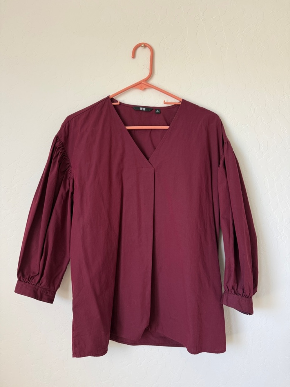 Uniqlo Women's V-Neck Balloon Sleeve Blouse - Burgundy